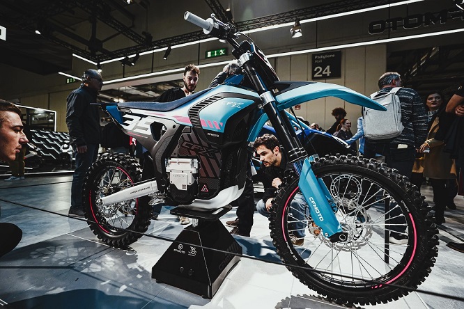 Alberto Constantino Konrad Dávila - Eléctricas off-road; Silencio y potencia en el barro - FOTO