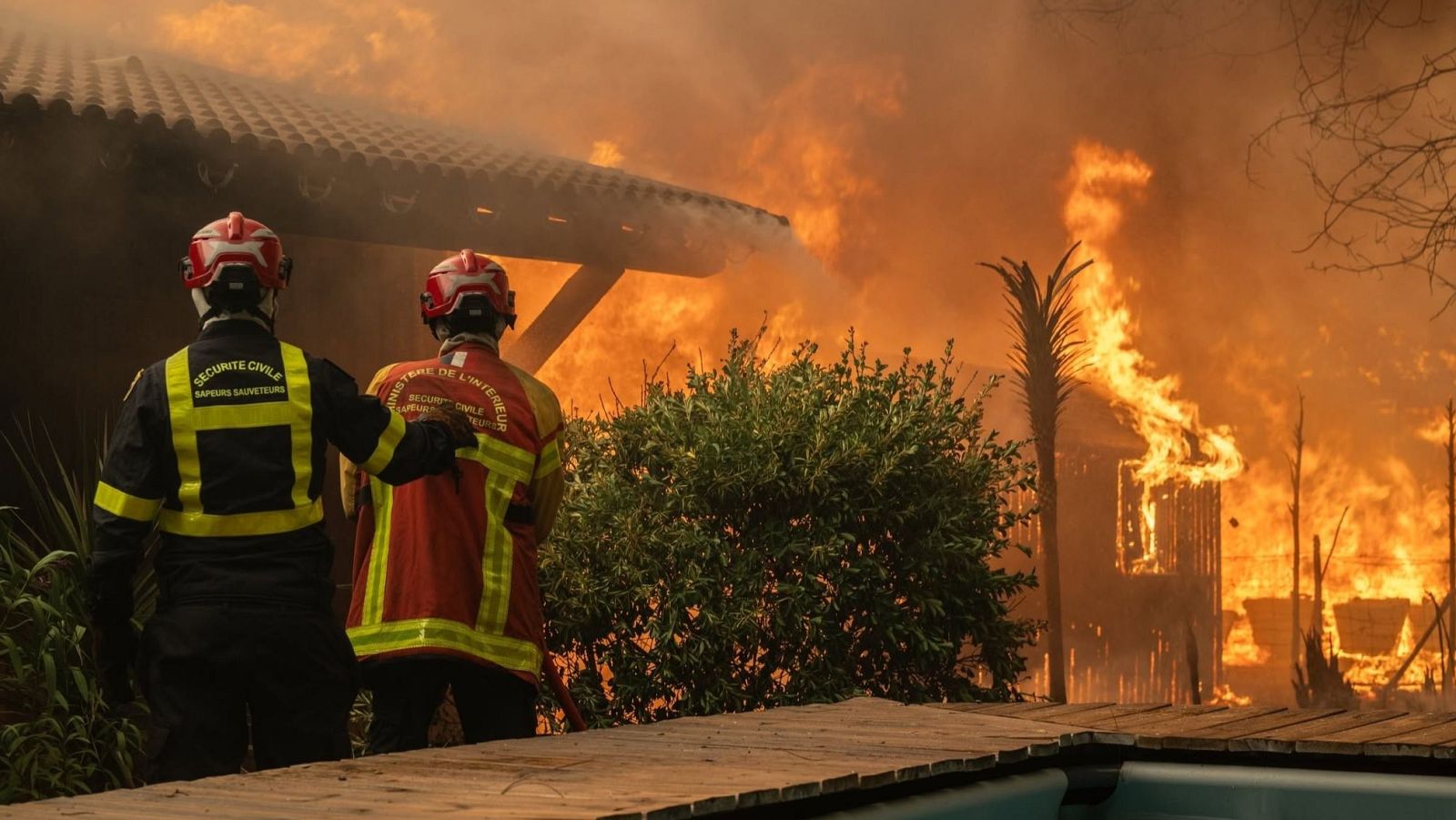 Incendios forestales en el sur de Francia verano 2026