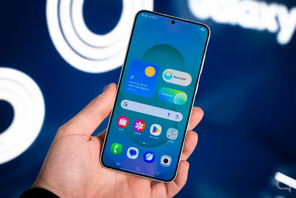 El Samsung Galaxy S25 por delante